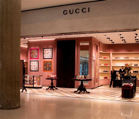 gucci winkel rotterdam|gucci bijenkorf.